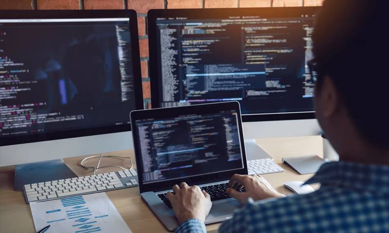 数据科学选型:R与Python如何赋能梓潼县网站建设?